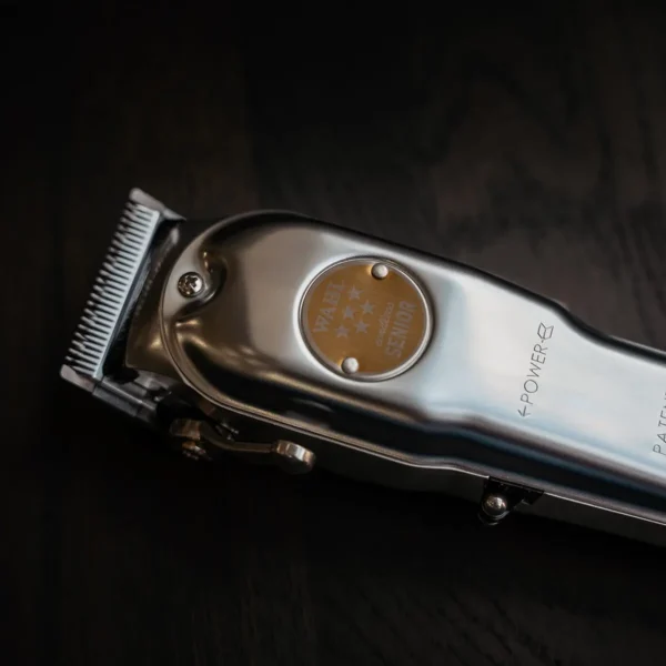 WAHL Professional – Cordless Senior Metal Edition - Image 4